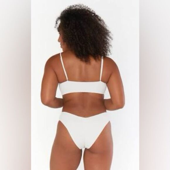 Show me your MUMU Bembe Bandeau ivory Scrunch swimsuit top size:XL NWT in packag - Picture 3 of 6